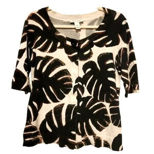 White House Black Market frond pattern 100% cotton cream/black cardigan Size Med